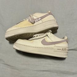 Nike Air Shoes Size 9.5