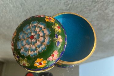 Cloisonné Enamel Round Trinket Box with Lid