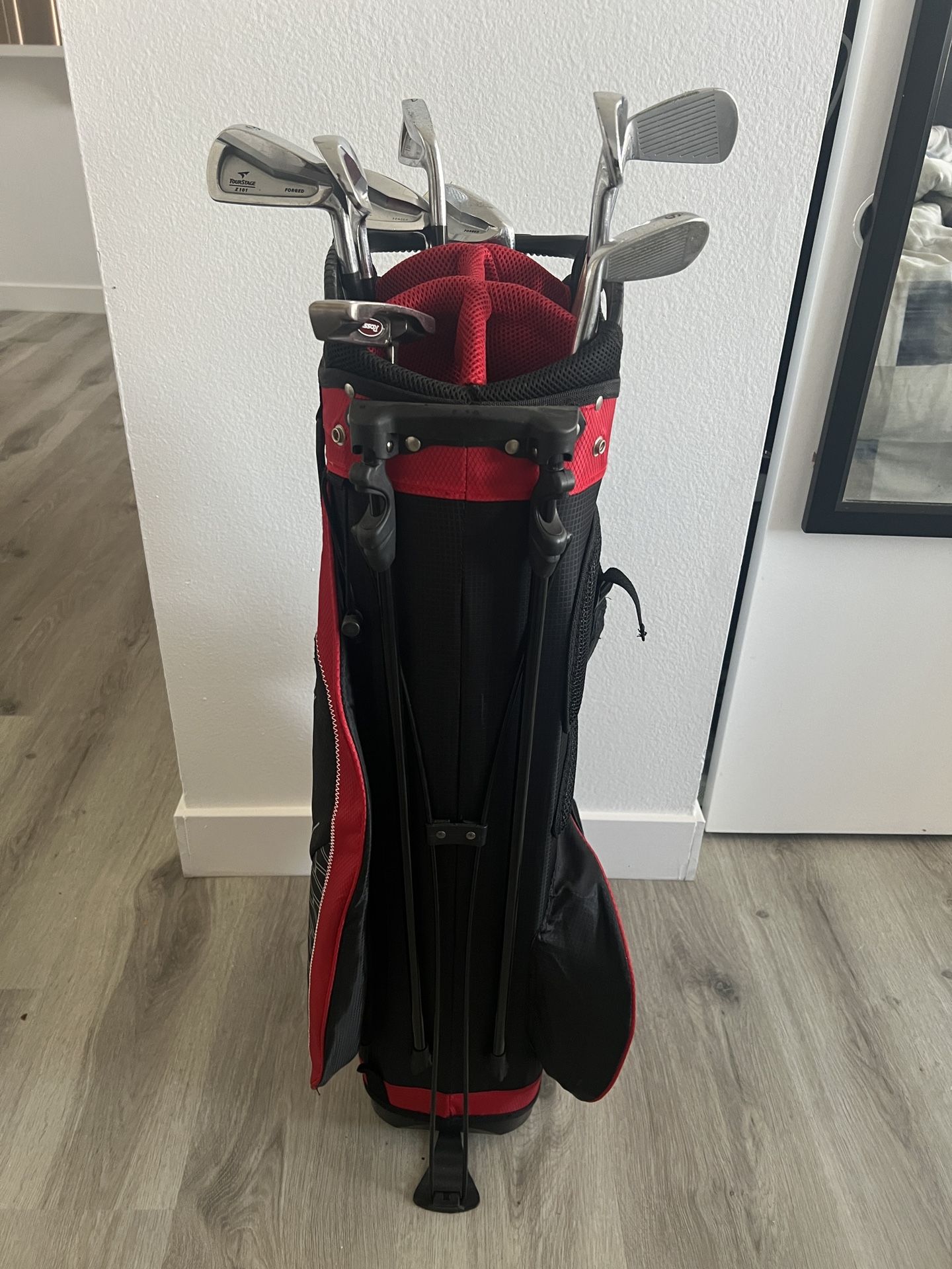 Bridgestone TourStage Z101 Forged Golf Clubs & Standing Golf Bag