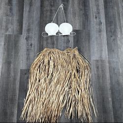 Women’s Grass Hula Skirt & Clam Shell Top Set