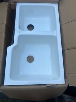 NEW! Ceco "Redondo" Enameled Cast Iron 33" × 22" × 10" Under-mount