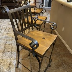 Amazing Metal Rustic Bar Stools “Real Wood”