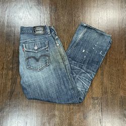 Levi's 514 Straight blue jeans