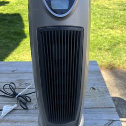 Tower Heater Oscilating 1500 Watt Excellent Condition Fan Forced