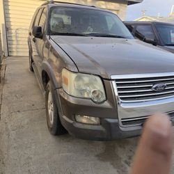 2006 Ford Explorer Xlt