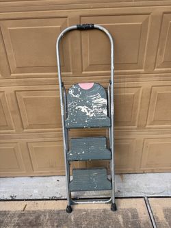 Werner StepRight 3-Step Steel Step Stool – Heavy Duty – Works Great