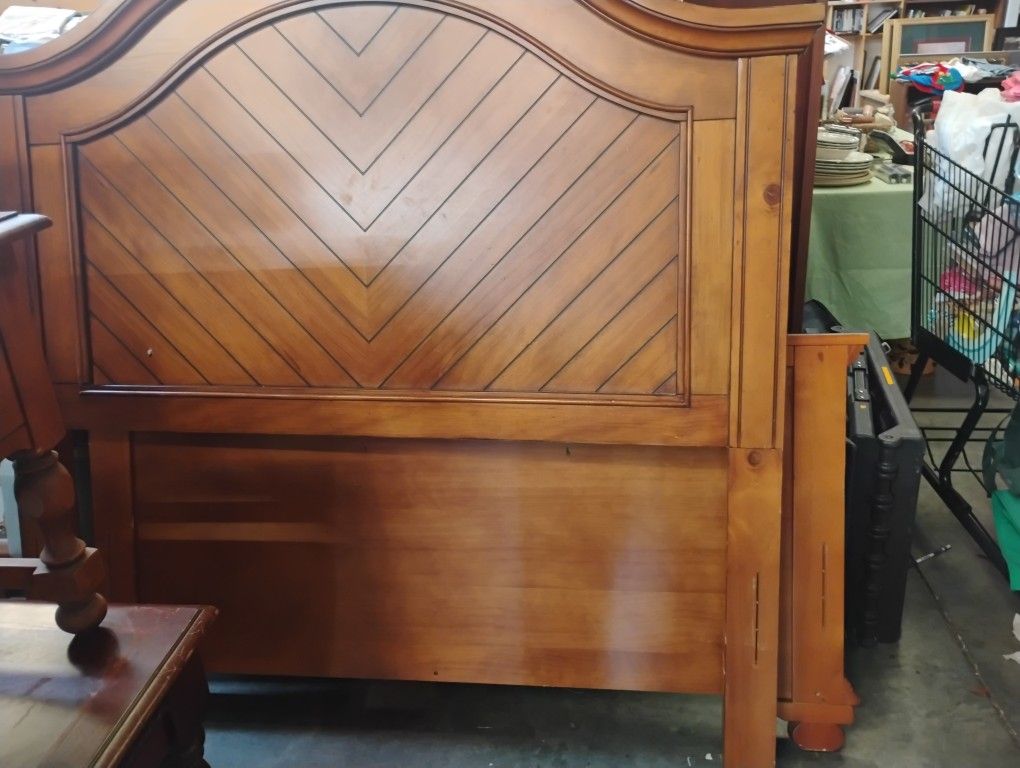 Full Size Headboard, Footboard And Sides