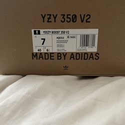Yeezy Boots 350 size 7 mens