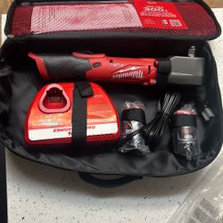 Milwaukee Right Angle Impact Wrench 3/8