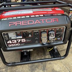 PREDATOR 4375 Watt Gas-Powered Portable Generator