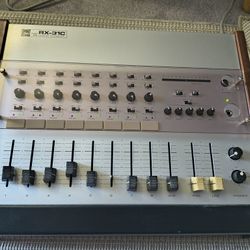 TOA Model RX-31C Mixing Console