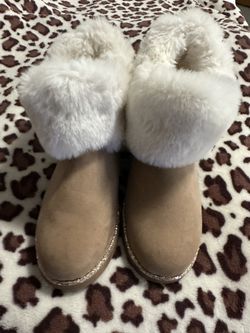 New Juicy Couture Boots Size 8 1/2