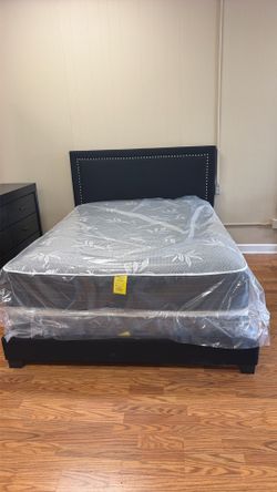 Queen size bed