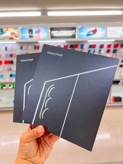 Galaxy z fold 7 256gb UNLOCK
