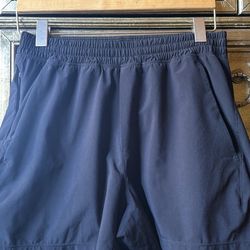 Lululemon Men’s Shorts Size Medium 