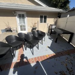 Sophisticated Dining Set 