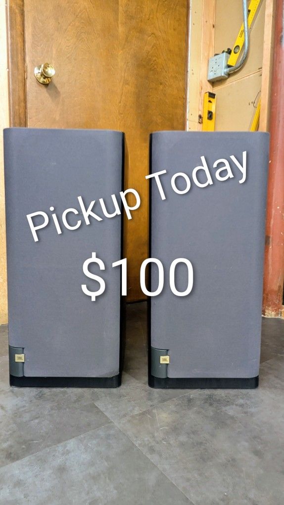 JBL LX500 Speakers