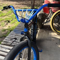 Throne Goon XL, black and blue, 27.5 inch