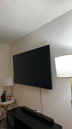 65 INCH TV samsung