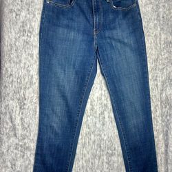 Women’s Levi jeans