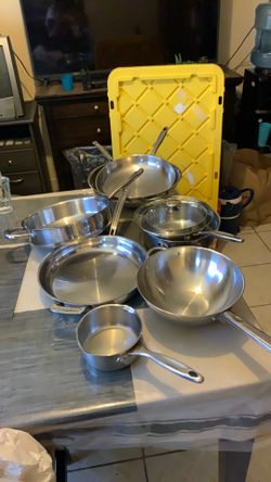 Stainless steel pots