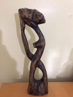 Wood sculpture Sculptura de madera