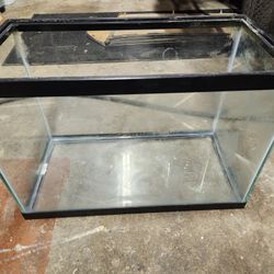 Twenty gallon fish tank and 20 gallon fish tank and Metal stand