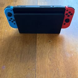 Nintendo Switch (OLED)
