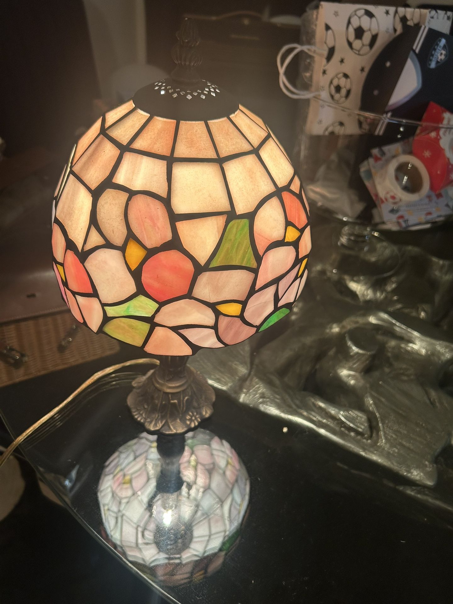 Vintage Tiffany Style Floral  Stained Glass Lamp 