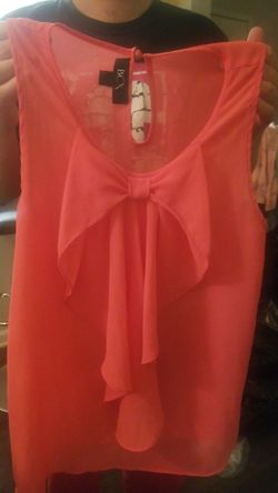 Dress shirt with bow