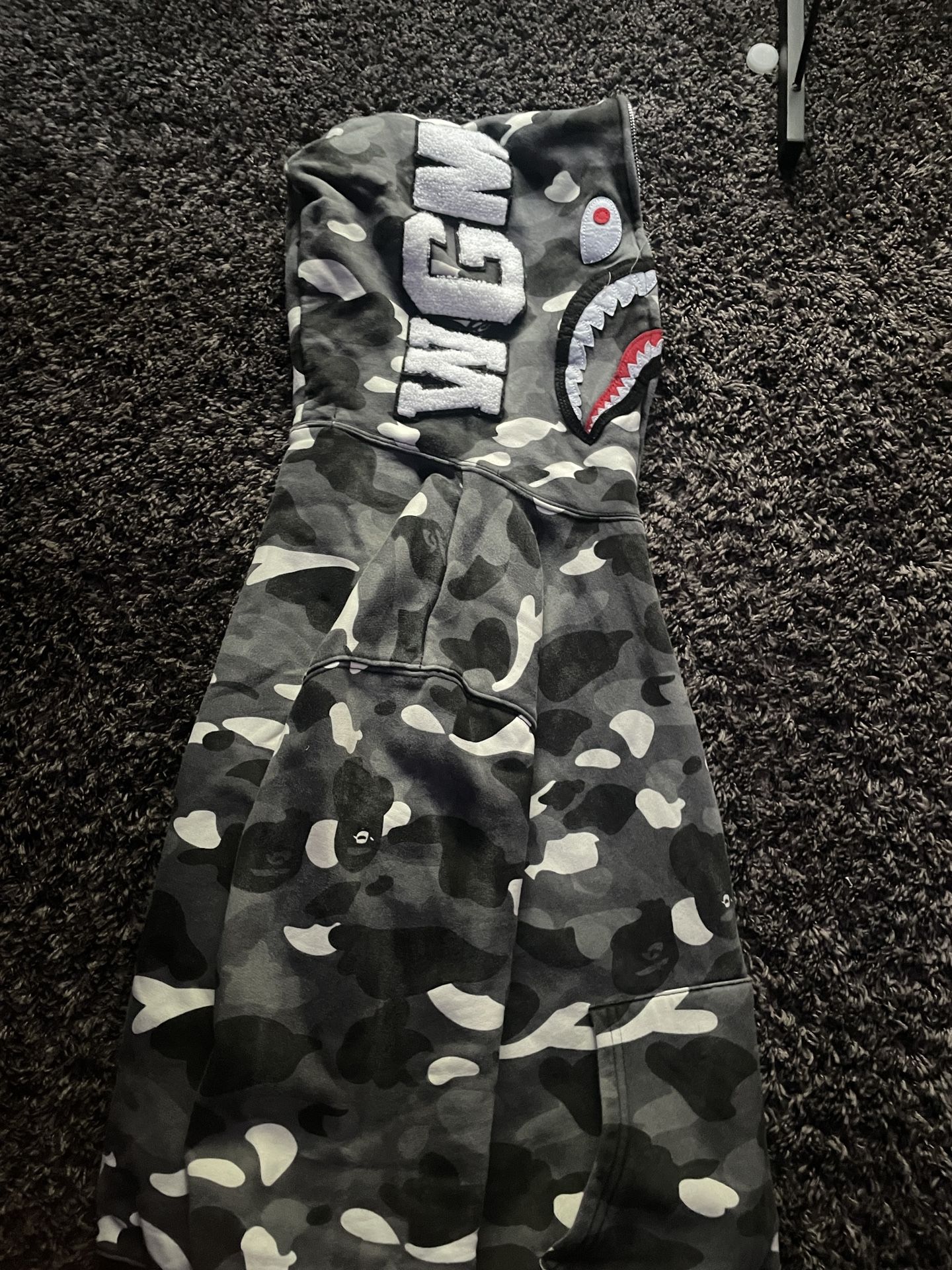 Bape hoodie medium 