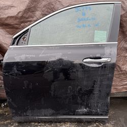 2016 - 2020 Kia Sorento Front Door Driver Side