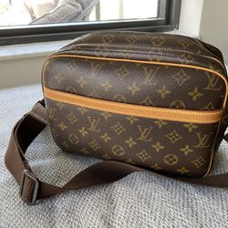 Louis Vuitton Reporter PM Messenger Crossbody Bag - Like New for Sale in  Fort Lauderdale, FL - OfferUp