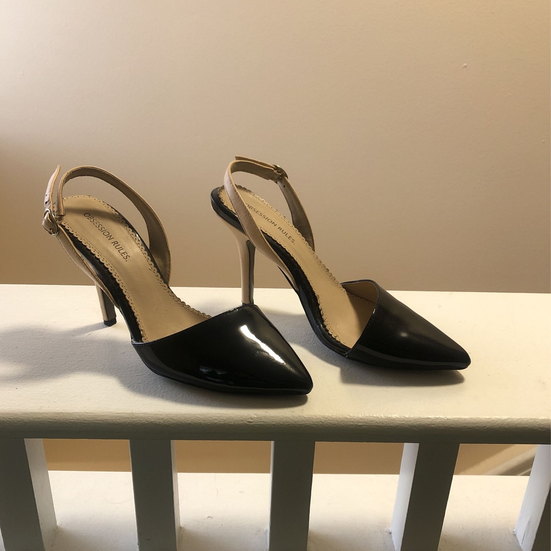 Women’s shoes/ High heels/ OBSESSION RULES/ Size 7.