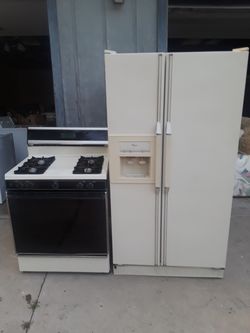 Refrigerator and stove combo
