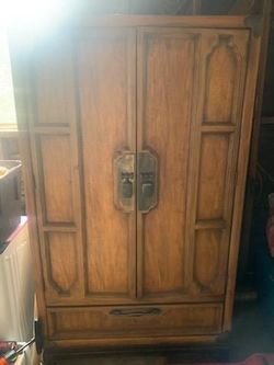 Armoire