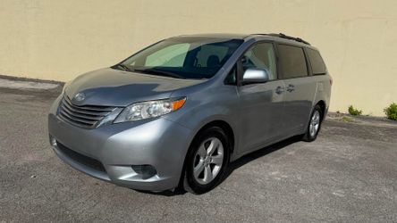 2015 Toyota Sienna