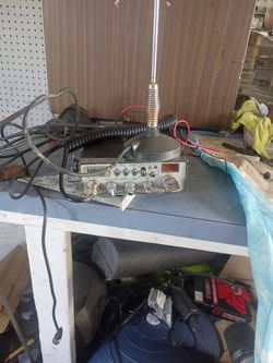 Cobra 25 NW ST CB Radio with Antenna and Mic