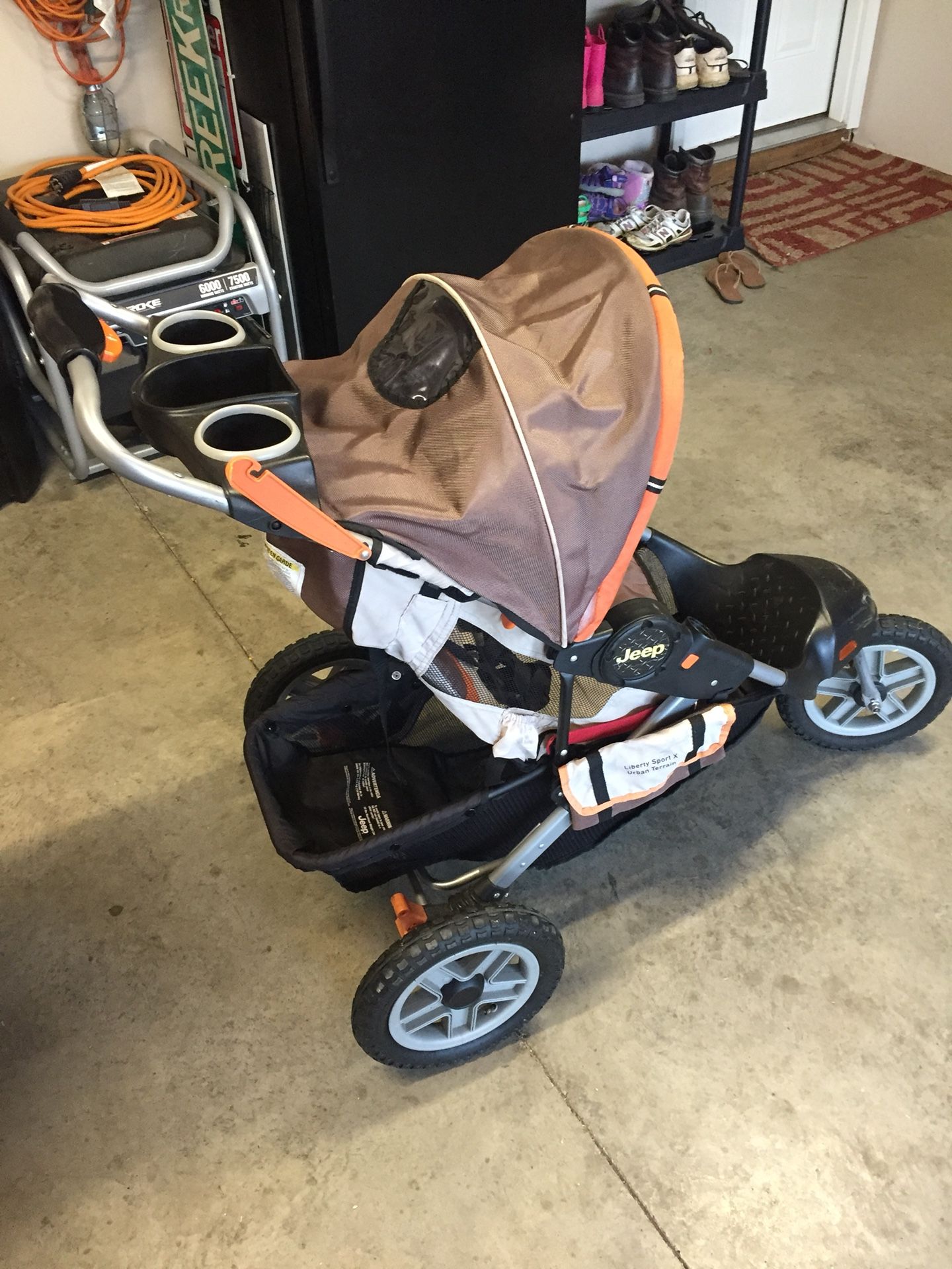 JEEP! Baby stroller.