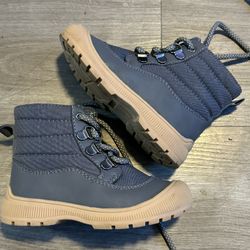 Cat and Jack Kids Boots Size 7