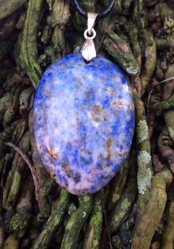 New lapis lazuli lazurite pendant imported from russia, lake baikal land