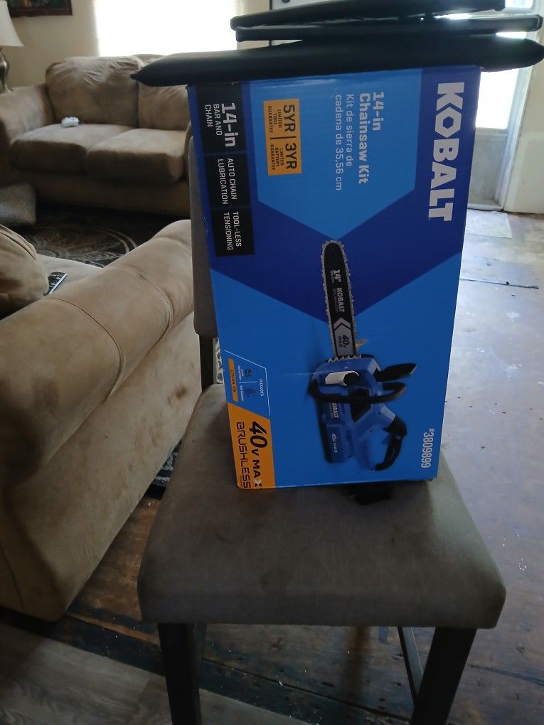 Kobalt 40v Chain Saw With Battery And Charger