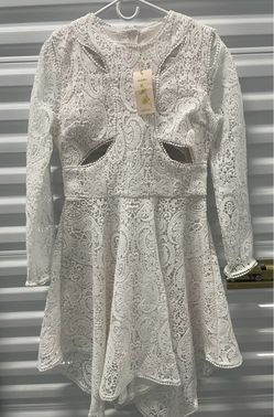 NWT JardinVue Ladies White Lace Dress With Cutouts Size M