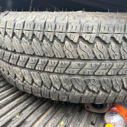 275/60r20 Bridgestone Tire Pair 