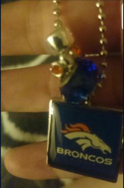 Women's DENVER BRONCO'S Necklace 