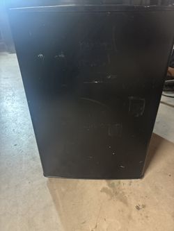 Mini fridge