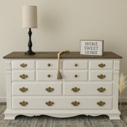 Solid oak Wood Dove Tail Dresser