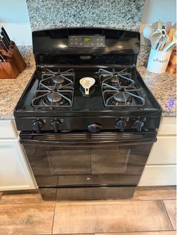 GE Range Stove/oven