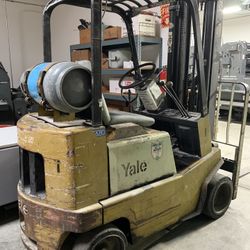 Forklift