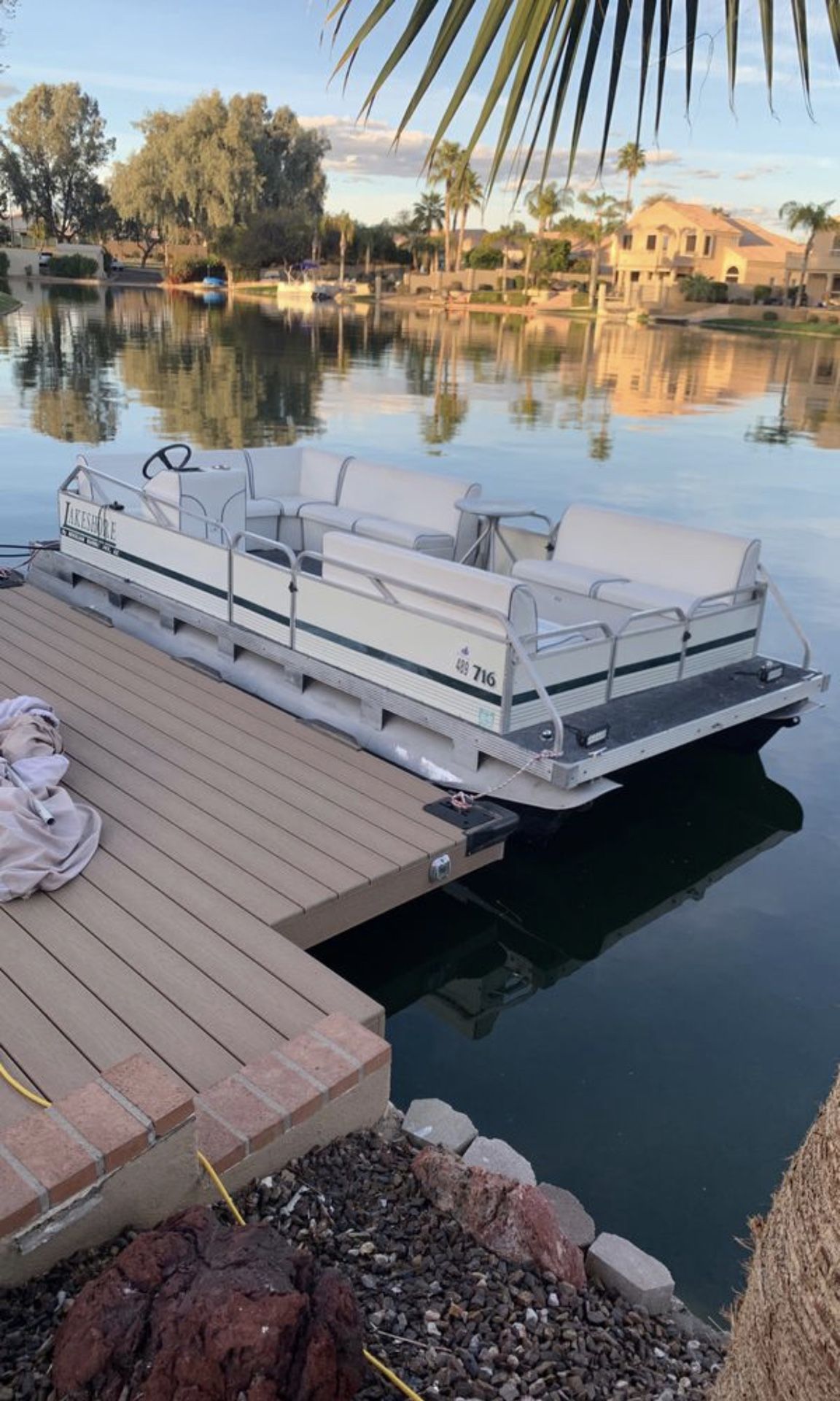 16x7 Electric Pontoon Boat